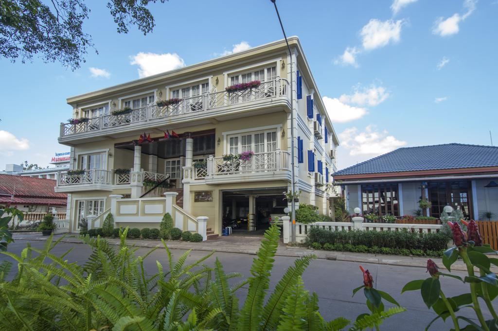 Le Bouton D'Or Boutique Hotel Тхахек Екстериор снимка